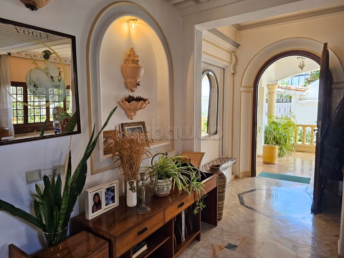 Charmante gemeubileerde villa 438 m² Ain Diab