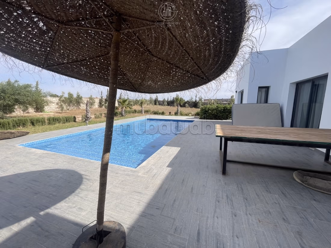Magnifique villa avec piscine à louer à Ghazoua