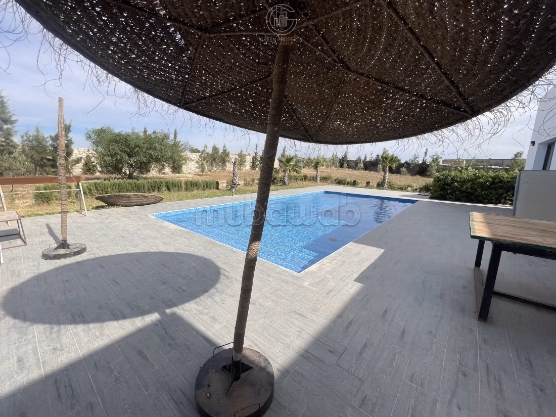 Magnifique villa avec piscine à louer à Ghazoua
