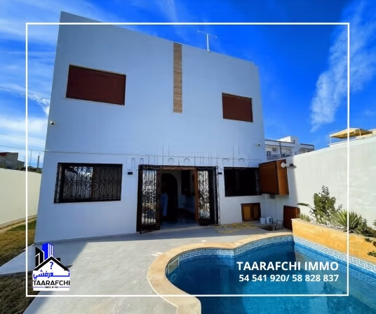 A Vendre: Villa piscine à Hammamet