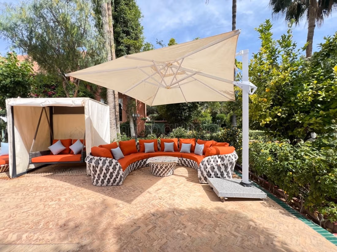 Belle villa 8 ch à vendre 
Palmeraie