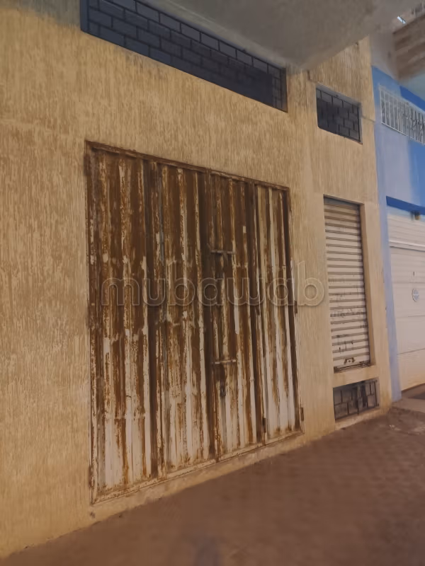 Tienda bien situada