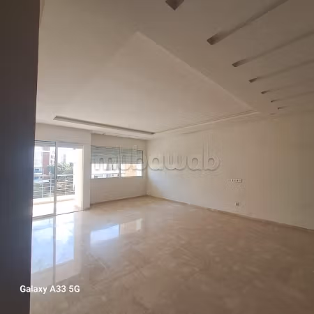 Superb apartment for rent in Riyadh. Area 176 m². Double glazing and central heating