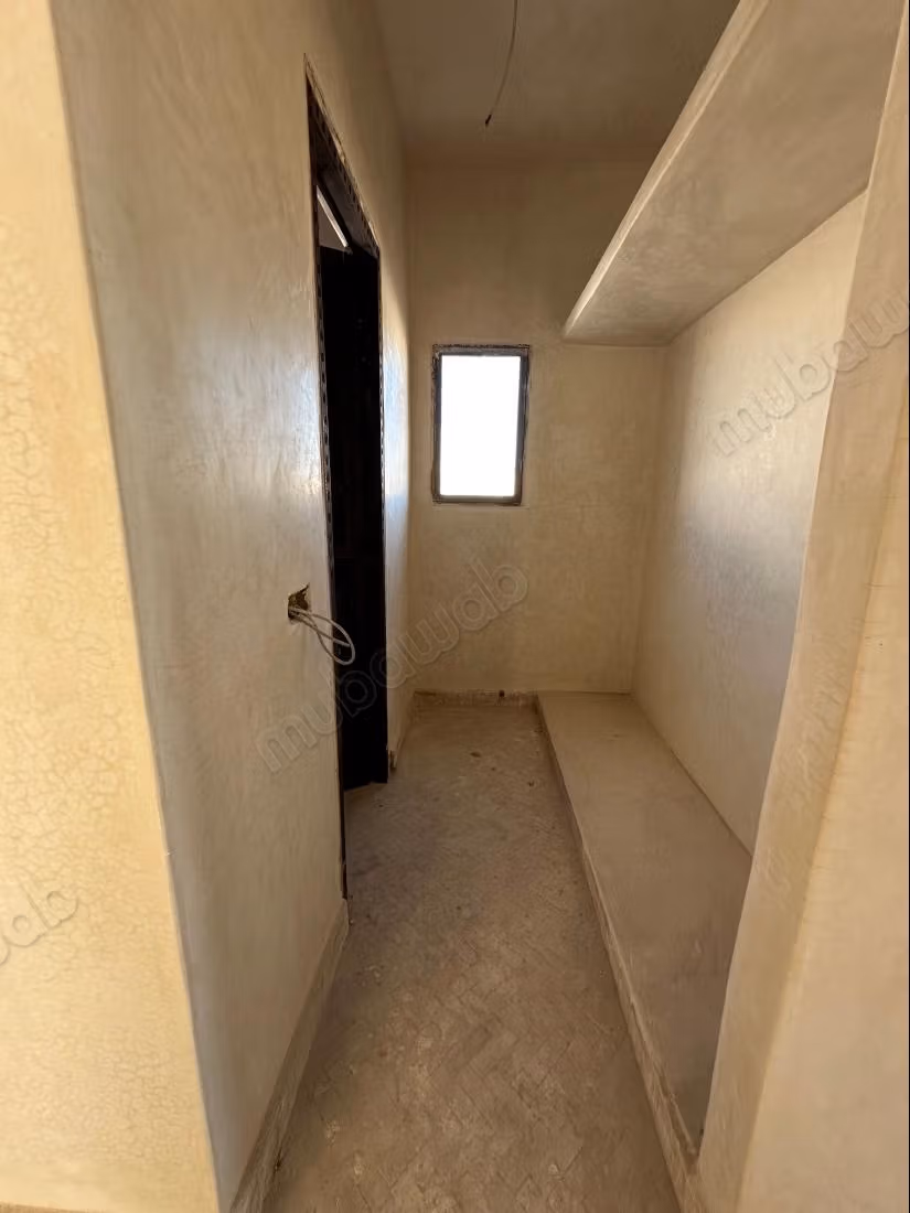 Bright villa with pool in Ghazoua