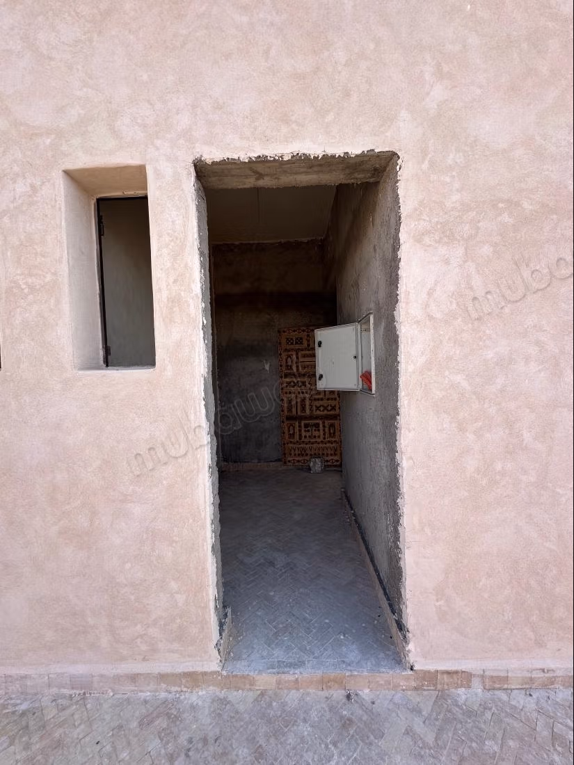 Bright villa with pool in Ghazoua