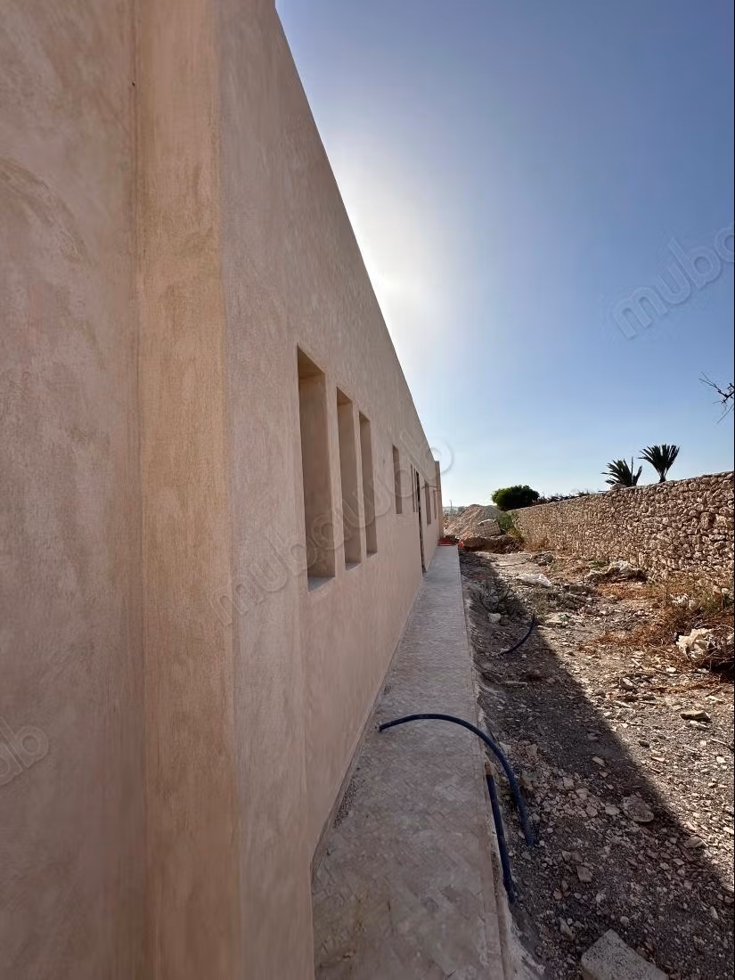 Bright villa with pool in Ghazoua