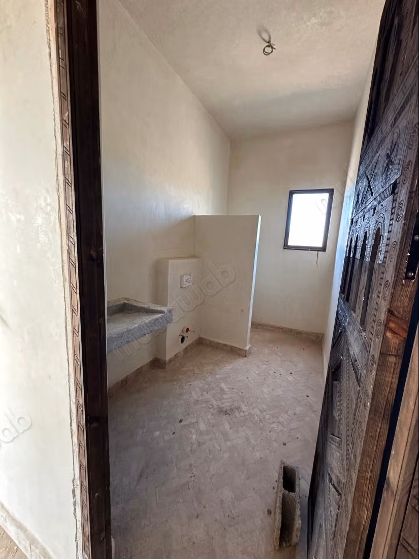 Bright villa with pool in Ghazoua