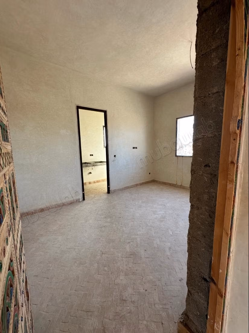 Bright villa with pool in Ghazoua