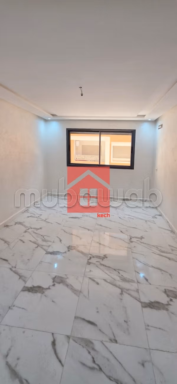 Beautiful Apartment With Balcony for Rent