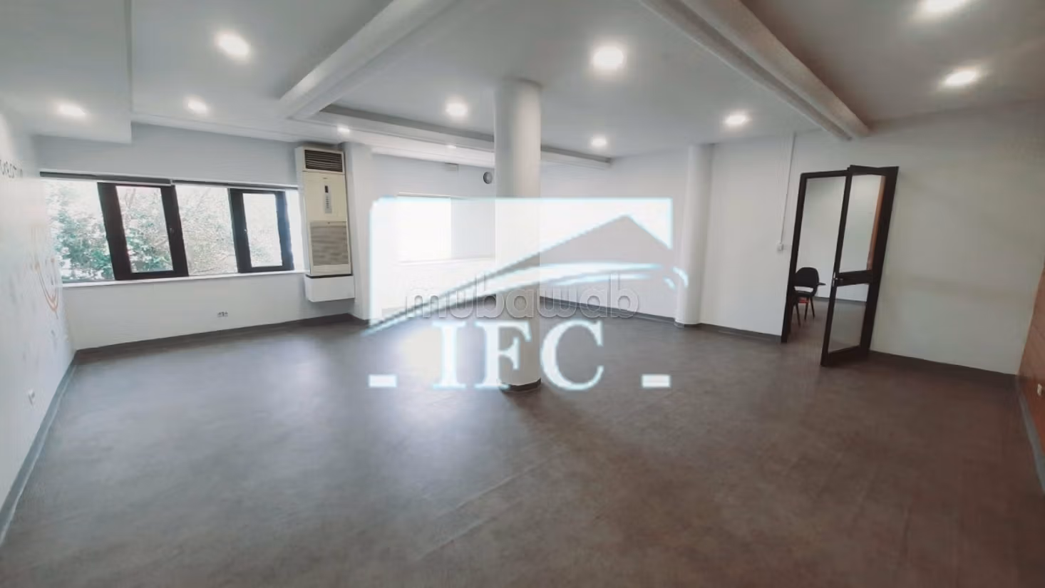 Bureau en 3 espaces 130m² Lac 1–IFCL1374