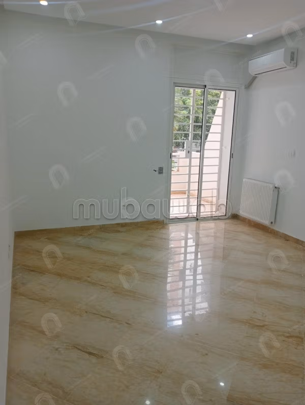 In vendita un S2 nei giardini di El Menzah 2