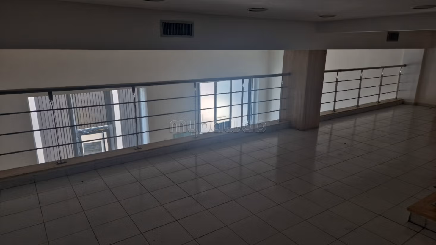 Local comercial 150m² Ain Sebaa 25,000 dh/mes