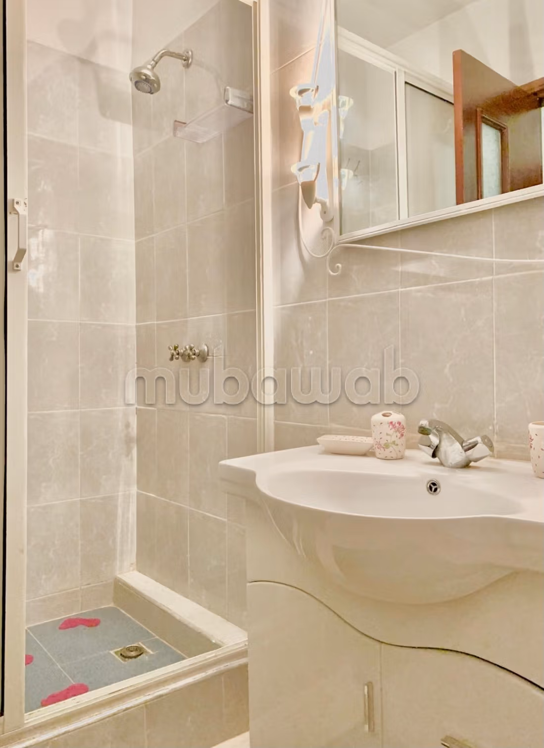 Beautiful high-end apartment in Harhoura