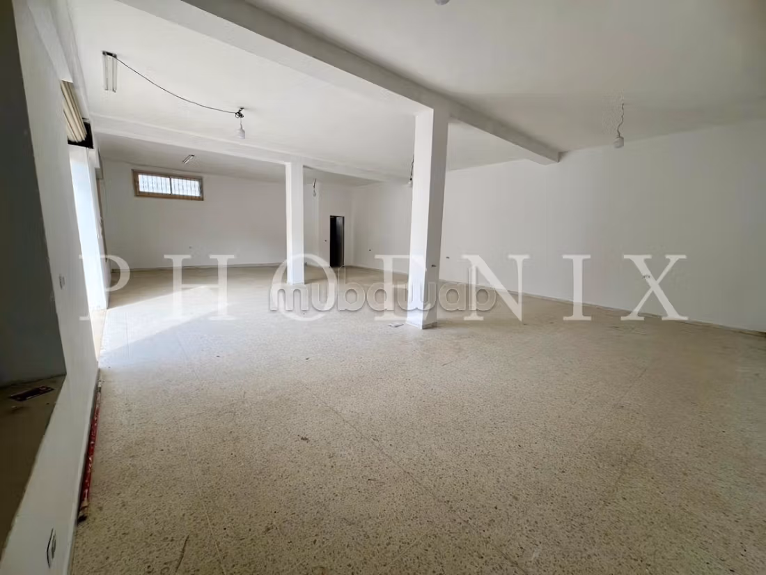Dépot de stockage de 105 m² à La Marsa
