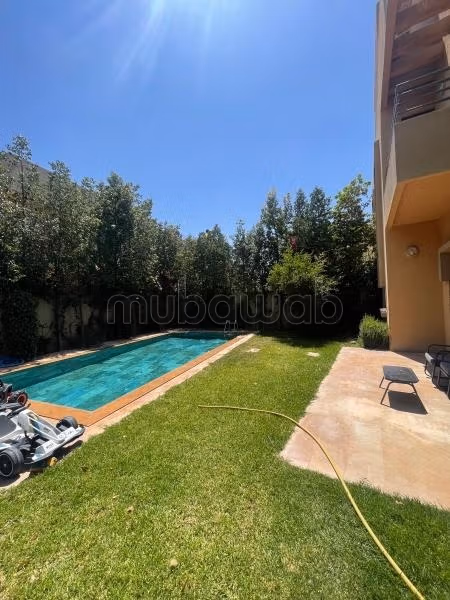 Villa di lusso con piscina in affitto a Targa - Comfort e ampi spazi