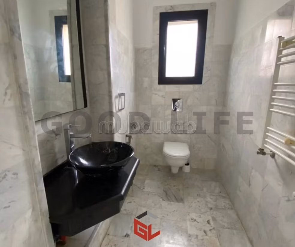 Villa S5 con piscina e giardino a Gammarth