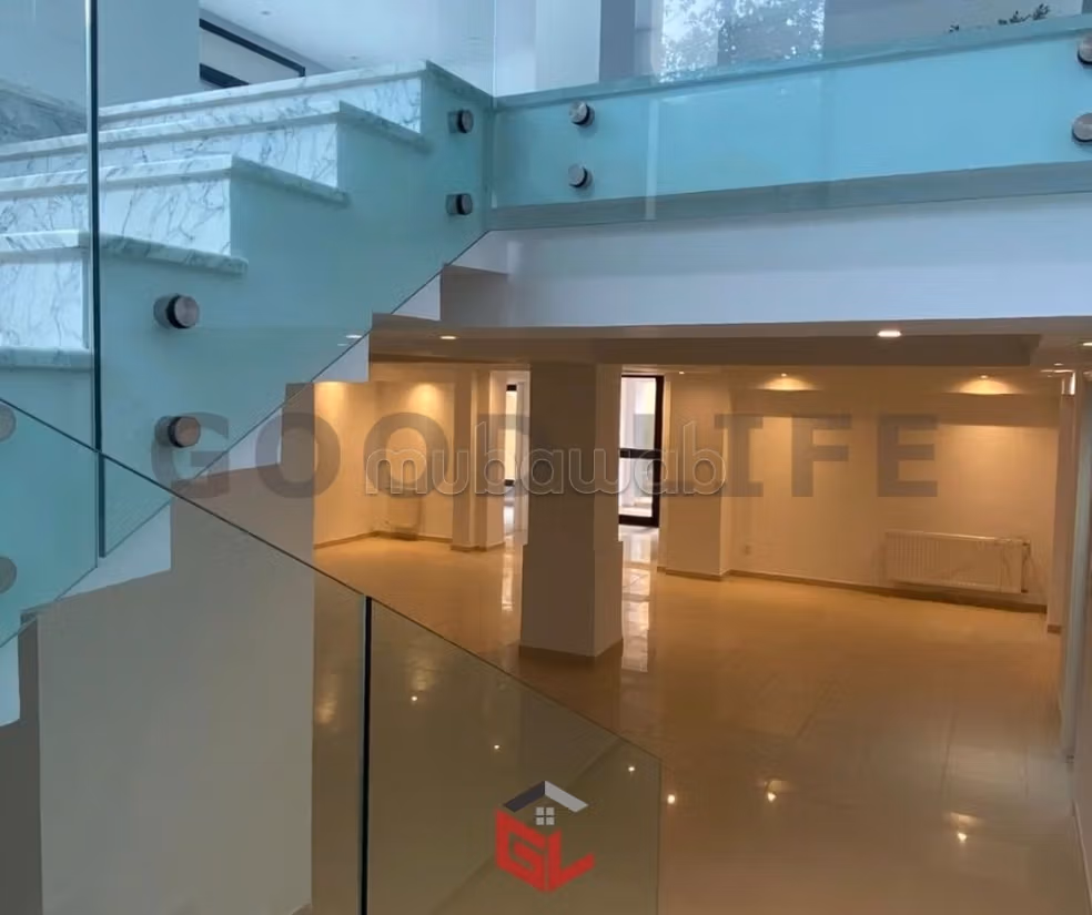 Villa S5 con piscina e giardino a Gammarth