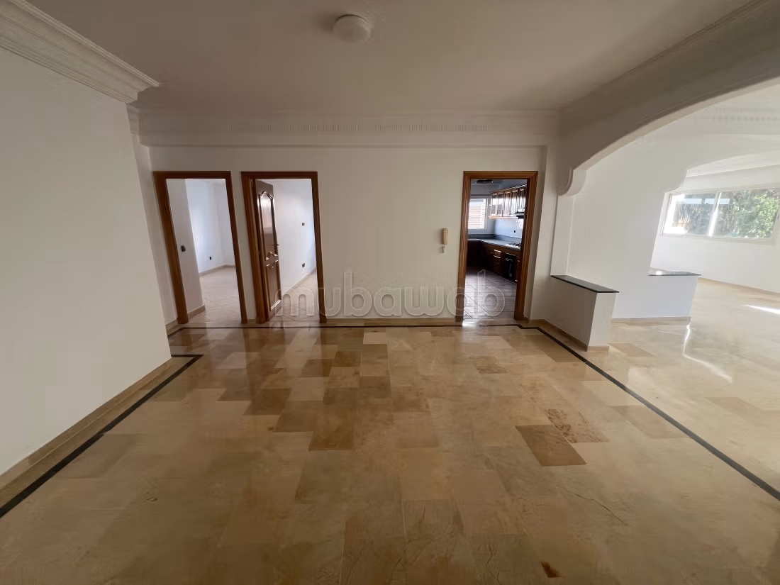 Superb apartment for rent in Gauthier. 3 beautiful bedrooms. Air conditioning system
