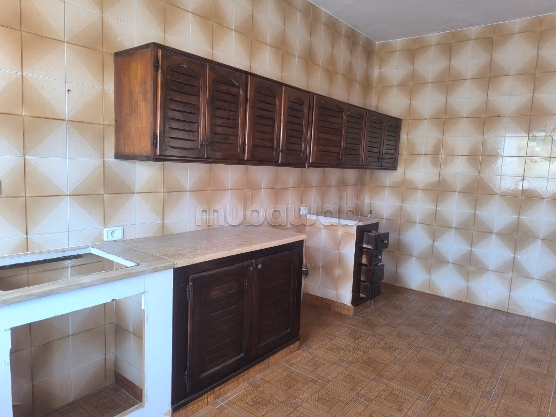 Superb house for rent in Cité El Moustakbal Sidi Daoud. 3 beautiful bedrooms. Concierge service, air conditioning