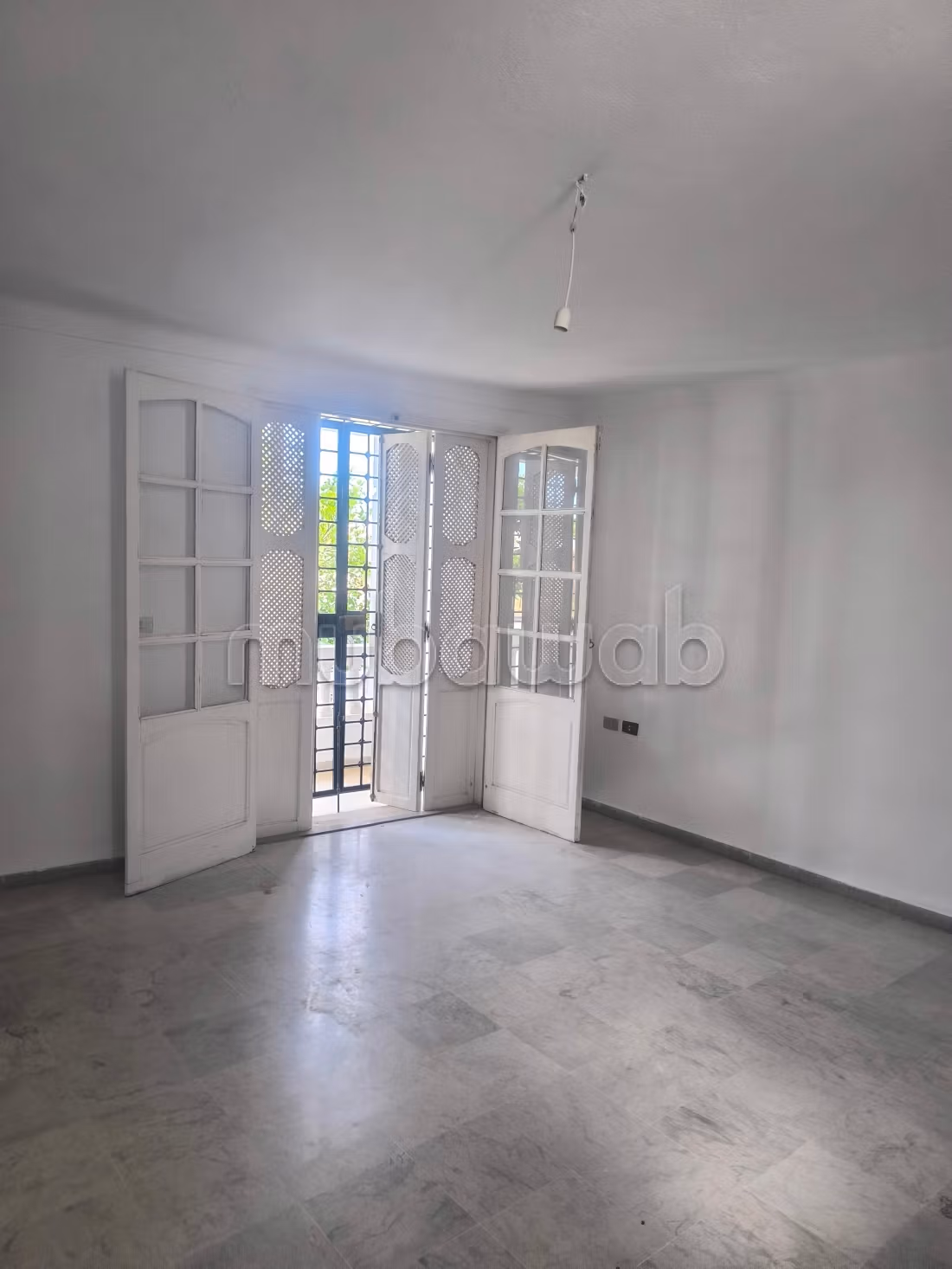 Superb house for rent in Cité El Moustakbal Sidi Daoud. 3 beautiful bedrooms. Concierge service, air conditioning