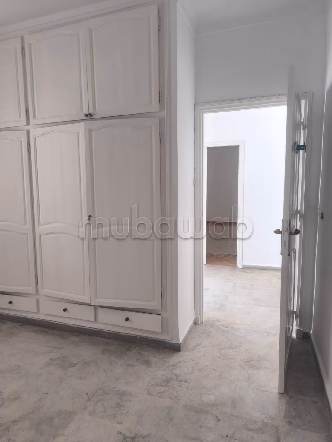 Superb house for rent in Cité El Moustakbal Sidi Daoud. 3 beautiful bedrooms. Concierge service, air conditioning