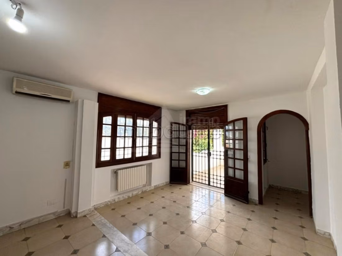 Villa S5 usage bureautique à Menzah 6