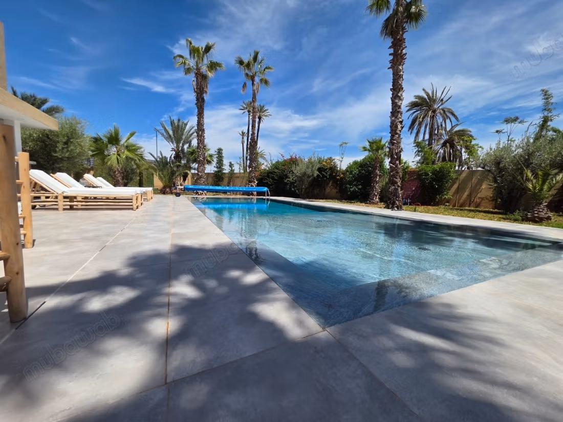 Pépite à saisir: Villa 6 chambres meublée palmeraie