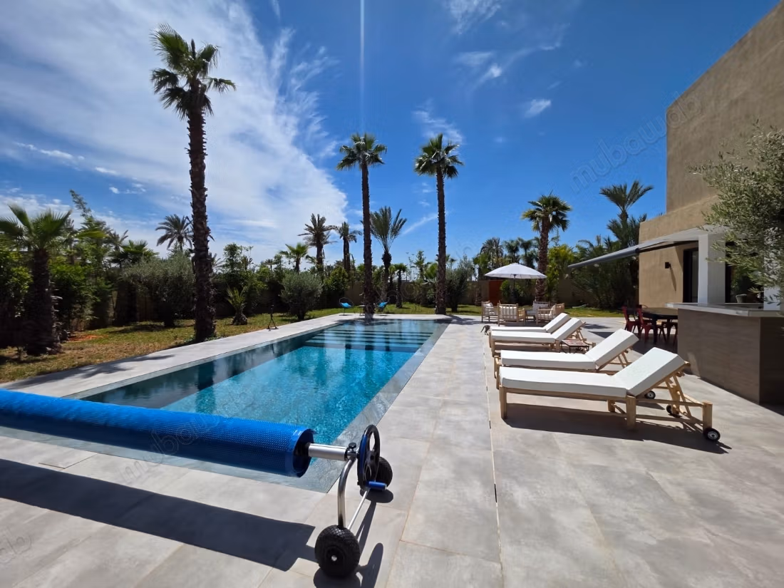 Pépite à saisir: Villa 6 chambres meublée palmeraie