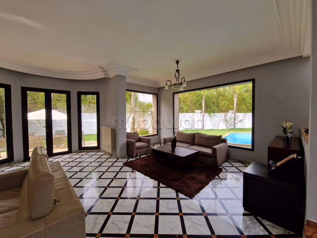 Villa a la location vide a anfa 4500dh