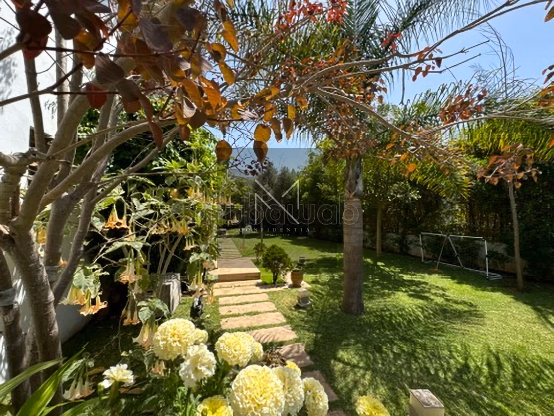 Villa 4 camere in affitto a Bouskoura Città Verde