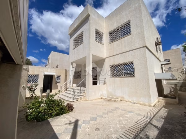 Villa jumelée en vente