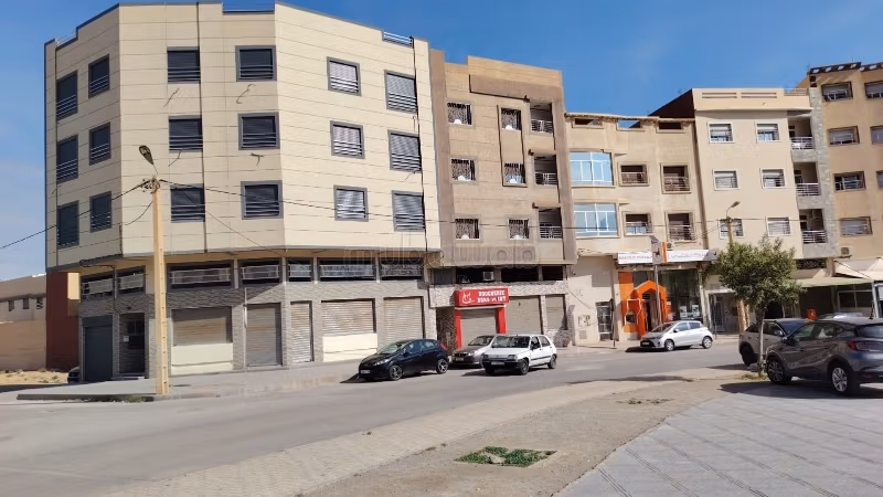 Terrain commercial andalous R2
