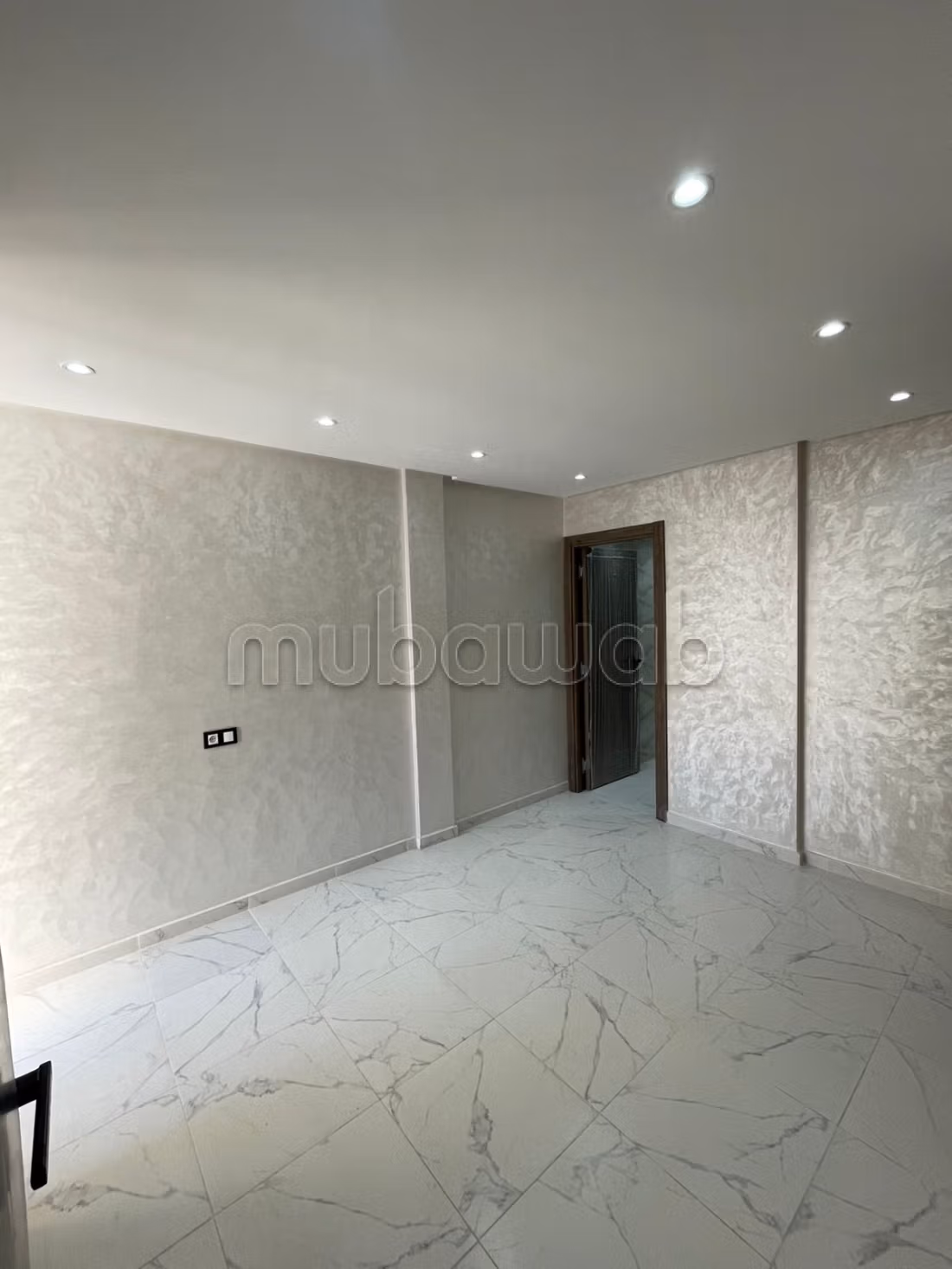 Busca pisos en venta. 2 bonitas habitaciones