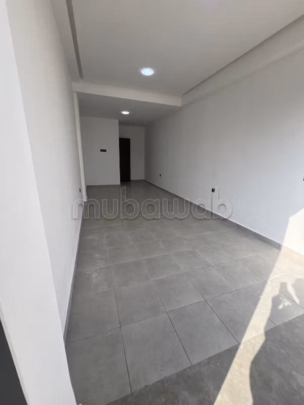 Negozio in affitto vicino alla stazione LGV