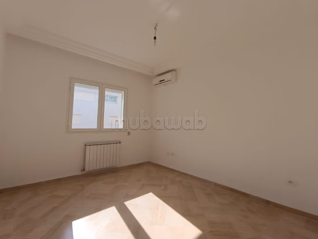 At the Lakeside 2, nice bright S3 apartment