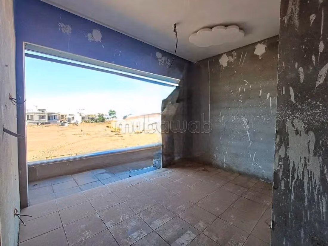 Half afgewerkte villa te koop - Ourikaweg