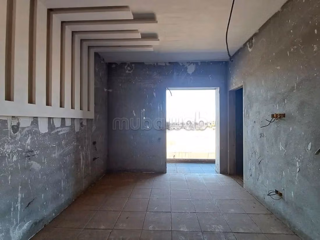 Half afgewerkte villa te koop - Ourikaweg