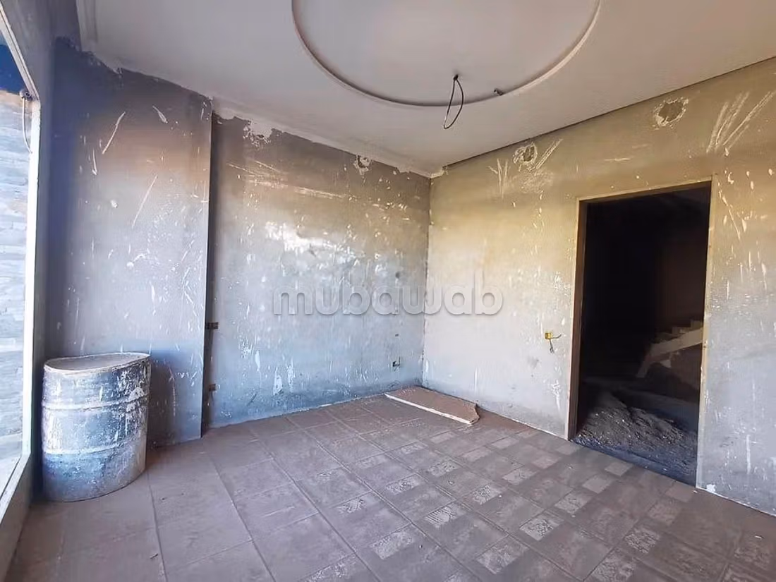 Half afgewerkte villa te koop - Ourikaweg