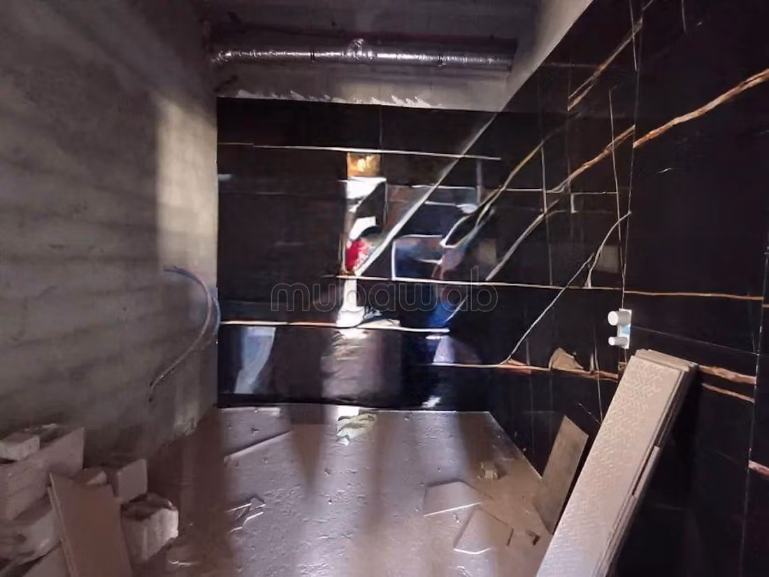 Half afgewerkte villa te koop - Ourikaweg