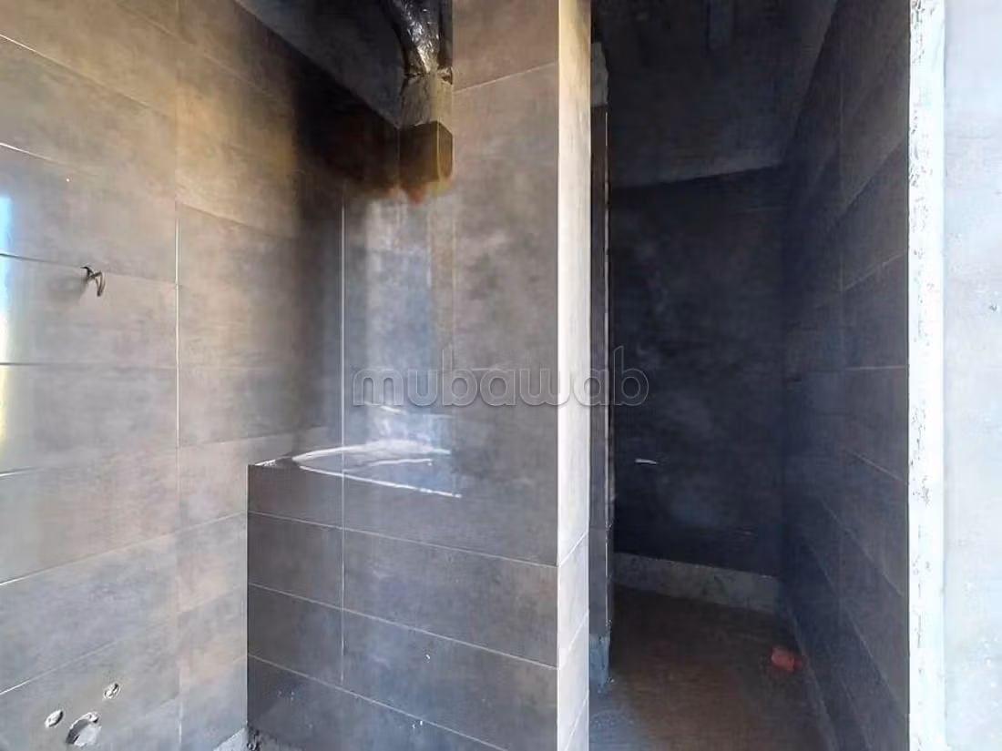 Half afgewerkte villa te koop - Ourikaweg
