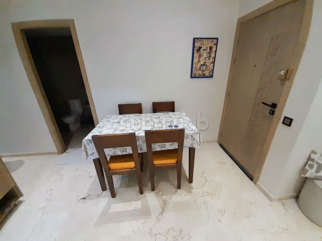 Beautiful 2 bedroom apartment residence with pool