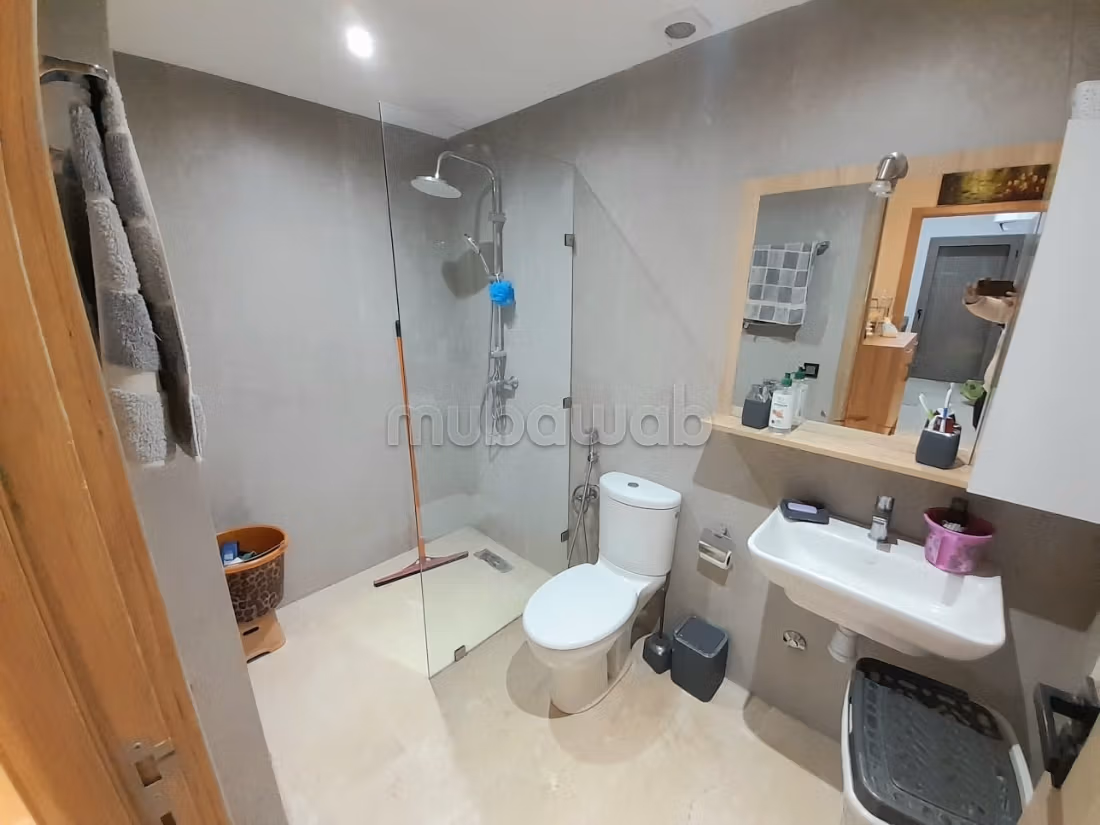 Beautiful 2 bedroom apartment residence with pool