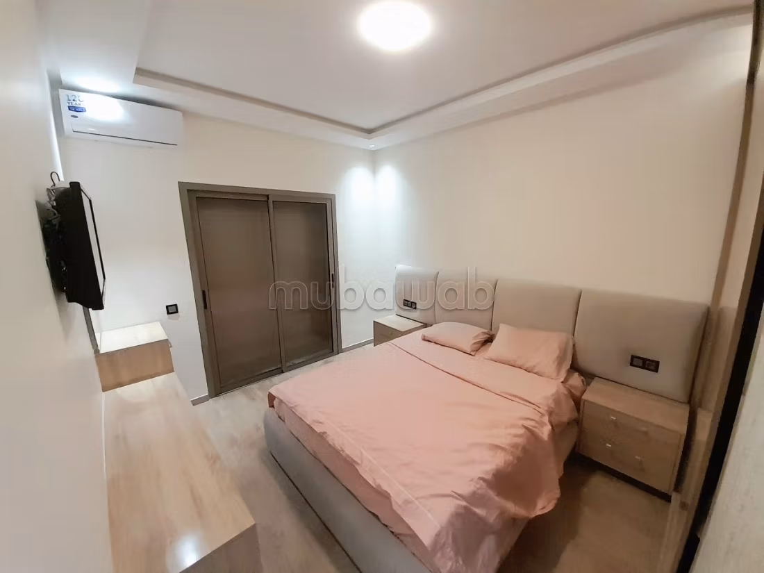 Beautiful 2 bedroom apartment residence with pool