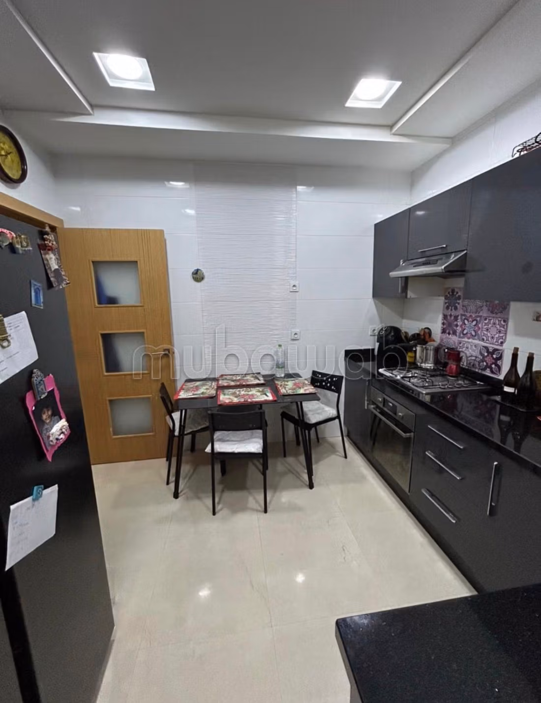 Appartement Meublé Spacieux en Plein Centre Ville — 6