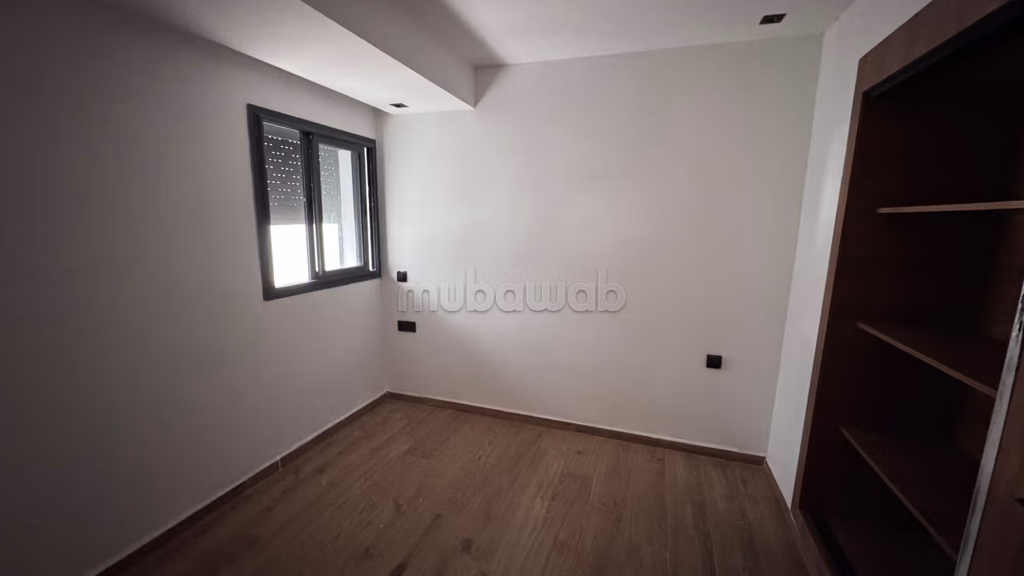 Appartement te koop in Hivernage. Oppervlakte 100 m². Dubbel glas en centrale verwarming
