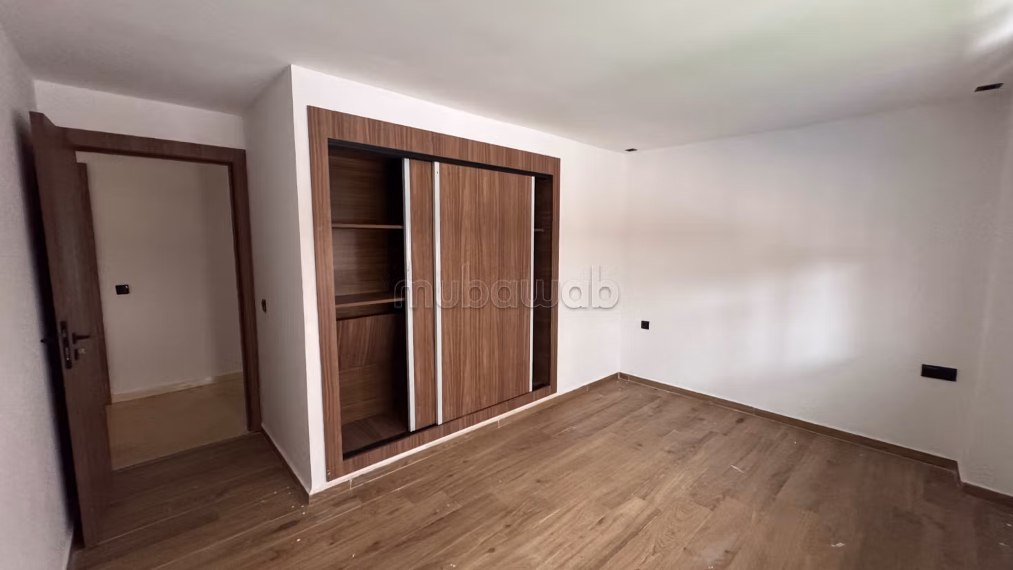 Appartement te koop in Hivernage. Oppervlakte 100 m². Dubbel glas en centrale verwarming