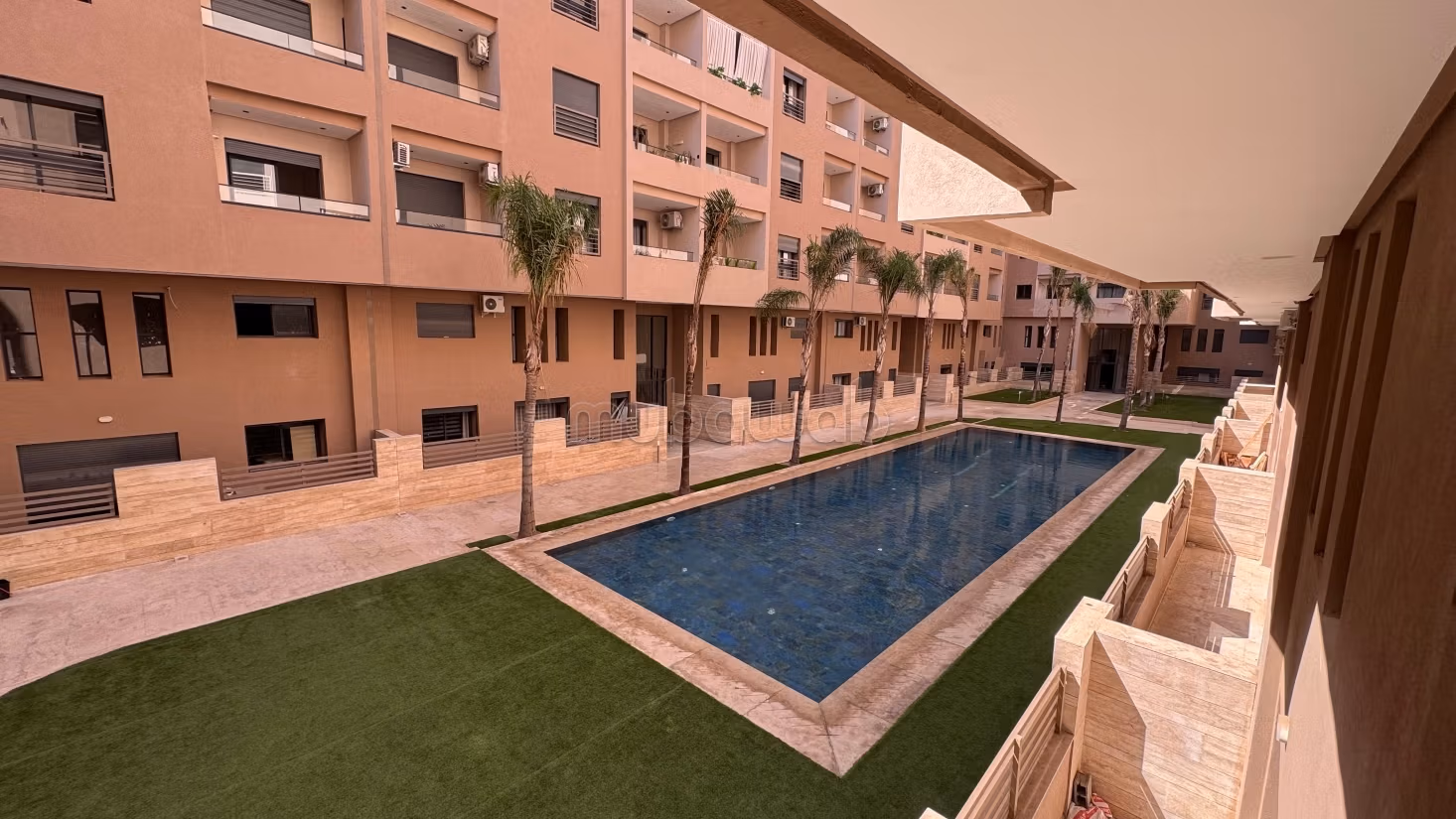 Appartement te koop in Hivernage. Oppervlakte 100 m². Dubbel glas en centrale verwarming