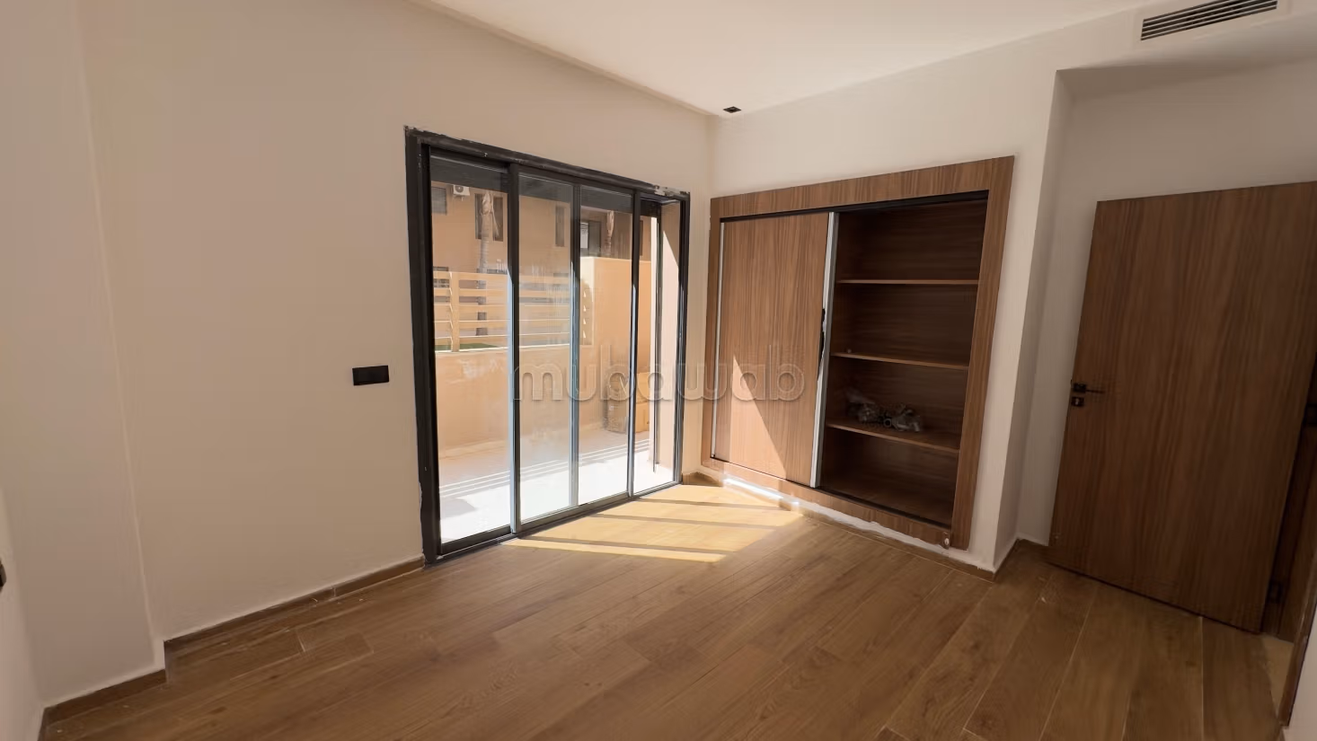Appartement te koop in Hivernage. Oppervlakte 100 m². Dubbel glas en centrale verwarming