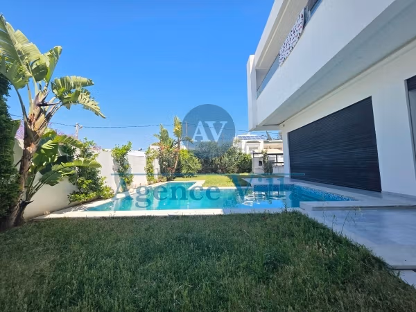 Villa S6 con piscina a Gammarth