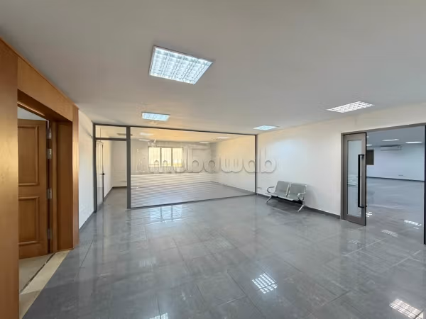 In affitto plateau moderno di 800 m² a Sidi Rzig